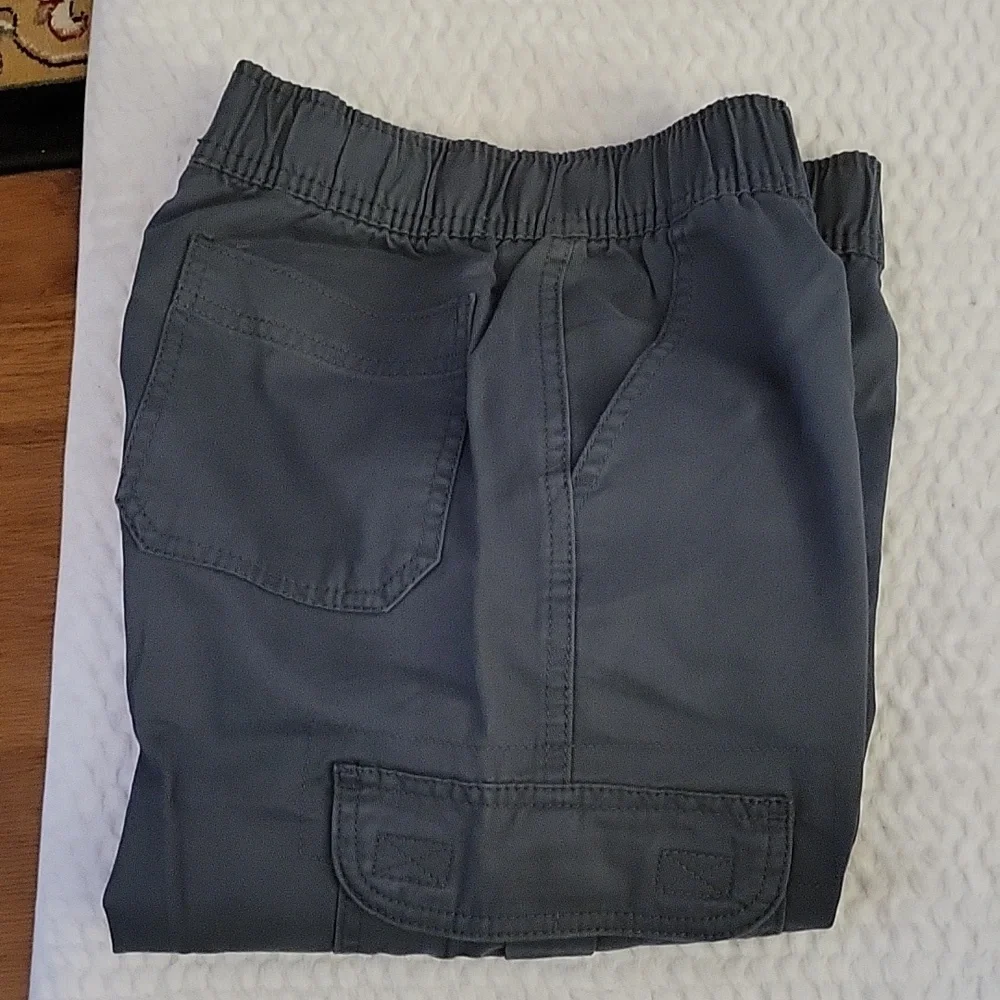 The Children's Place gray steel pull on cargo pants 100% Cotton size 12 …New